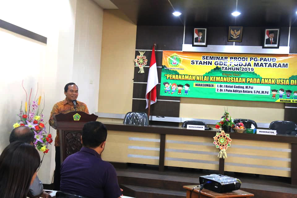 Seminar Prodi PG-PAUD STAHN Gde Pudja Mataram