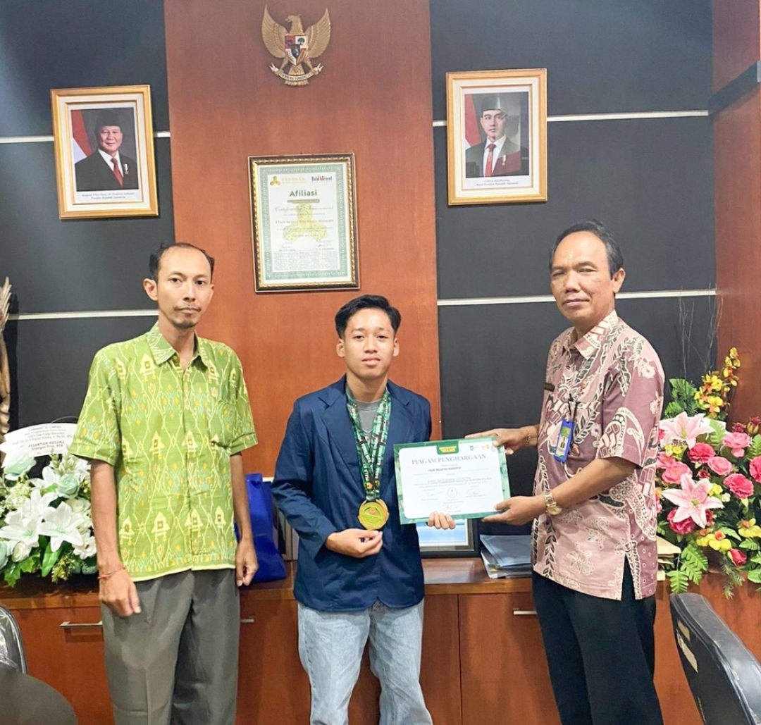 REKTOR APRESIASI PRESTASI MAHASISWA IAHN GDE PUDJA MATARAM DI KEJUARAAN KARATE CHAMPHIONSHIP FORKI NTB