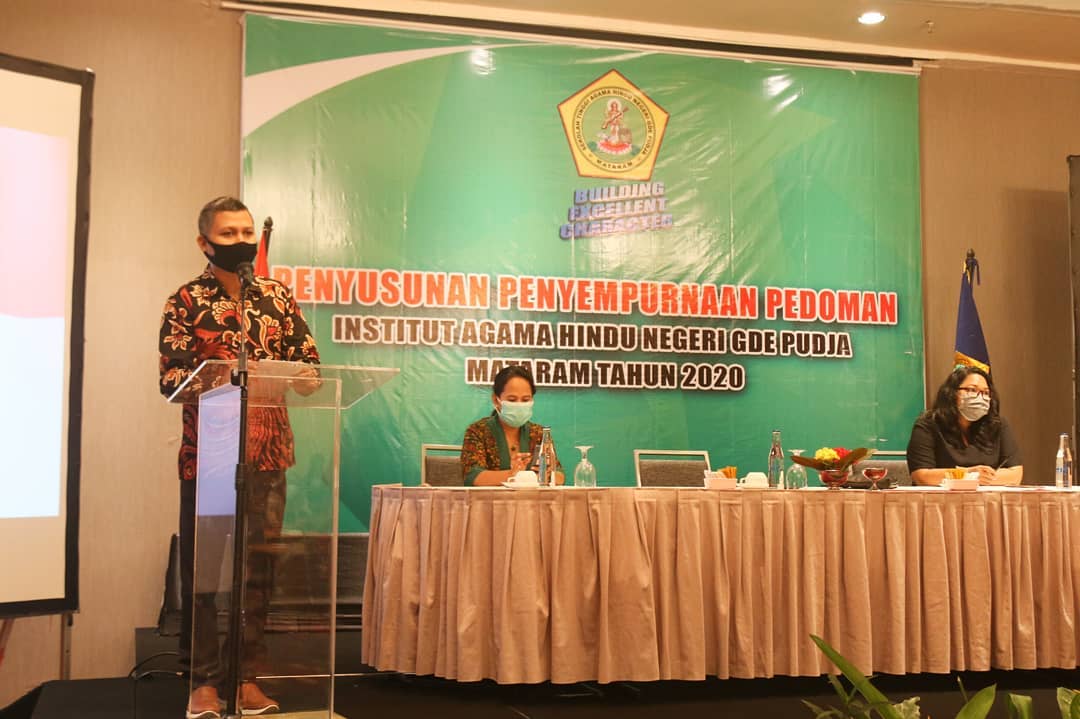 Penyusunan penyempurnaan Pedoman Institut Agama Hindu Negeri Gde Pudja Mataram Tahun 2020.